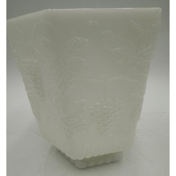 Anchor Hocking Fire-King Embossed Grape & Vine Pattern Milk Glass Hexagonal Vase - Picture 1 of 8